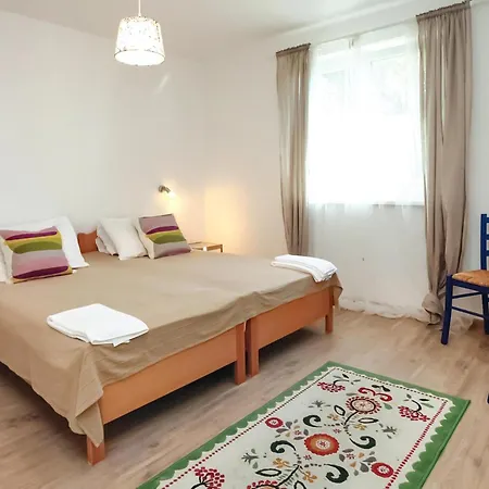 3 Bedroom Beautiful In *